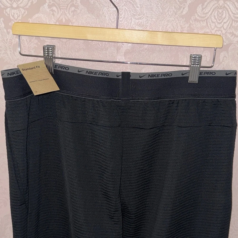 Nike Black Athletic Pants - Picture 9 of 11